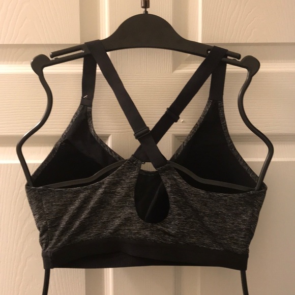 💖 Lightweight by Victoria’s Secret Sport Bra - Picture 3 of 7